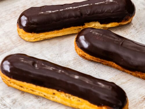 Chocolate-Glaze-for-eclairs-