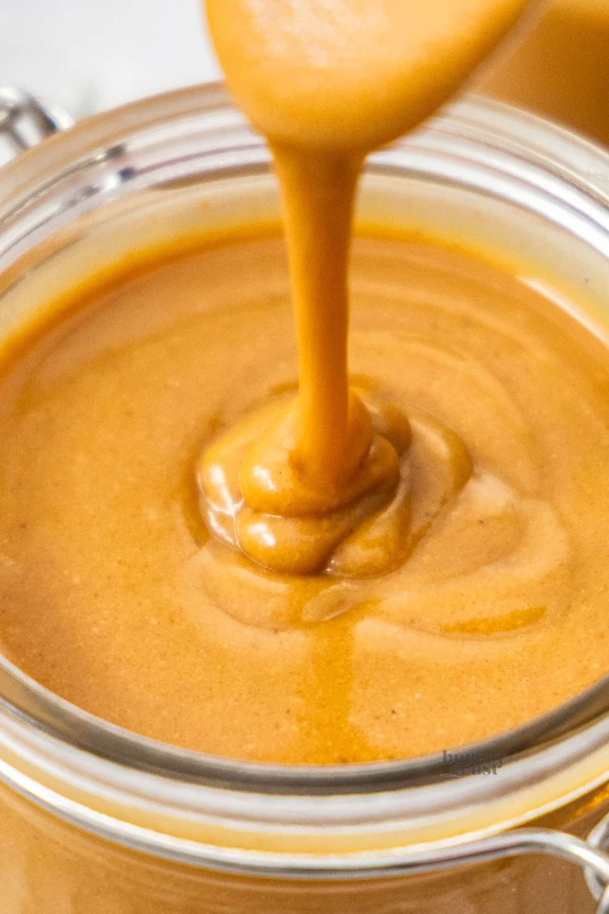 Closeup of the drizzle of praline paste.