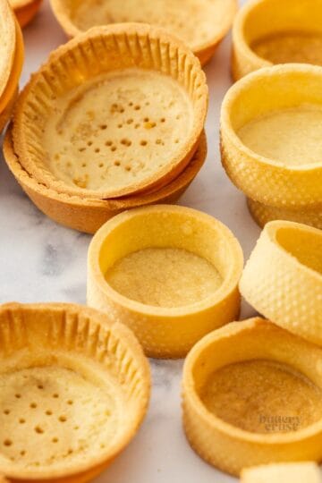 A pile of tartlet shells.
